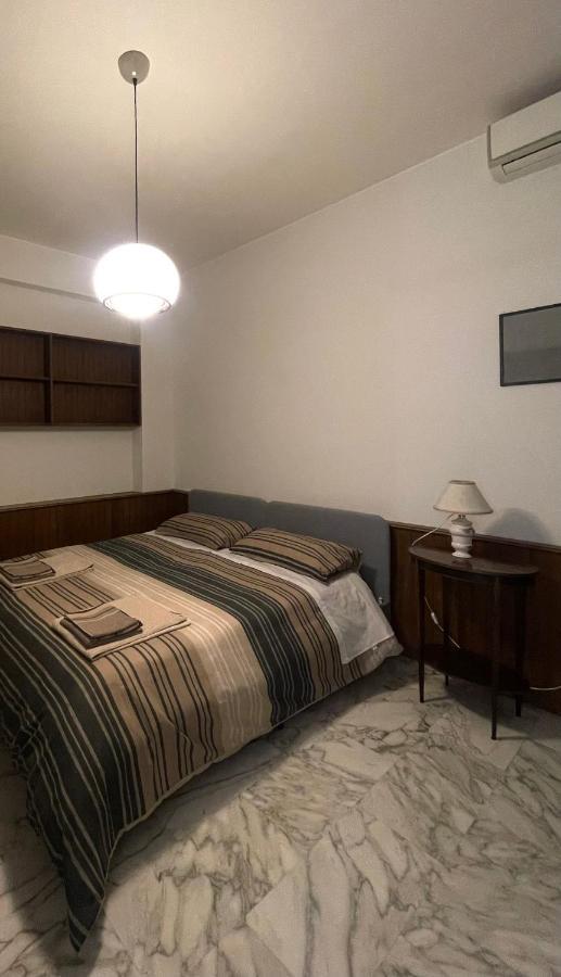 Apartment Lt Sax
