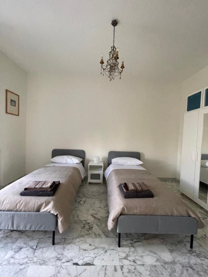 Lt Sax Apartment *
